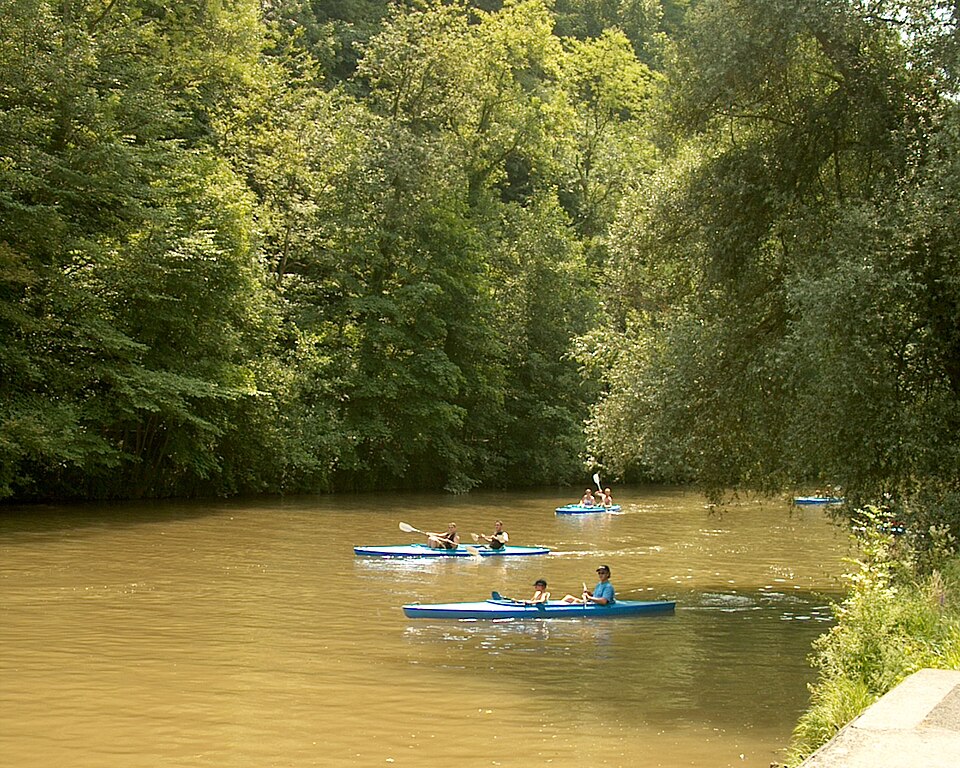 Kayak — descente de la Lesse